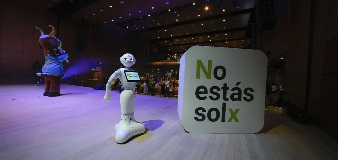 “Desde este momento ustedes son uniandinos”, dijo Nova en el auditorio del ML