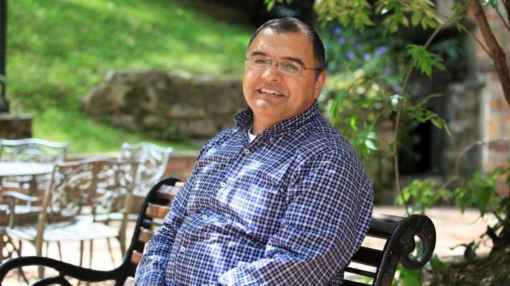 Hugo Ramírez, director del Departamento de Lenguas y Cultura de la Universidad de los Andes.