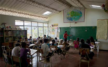 Image of a primary classroom in Colombia