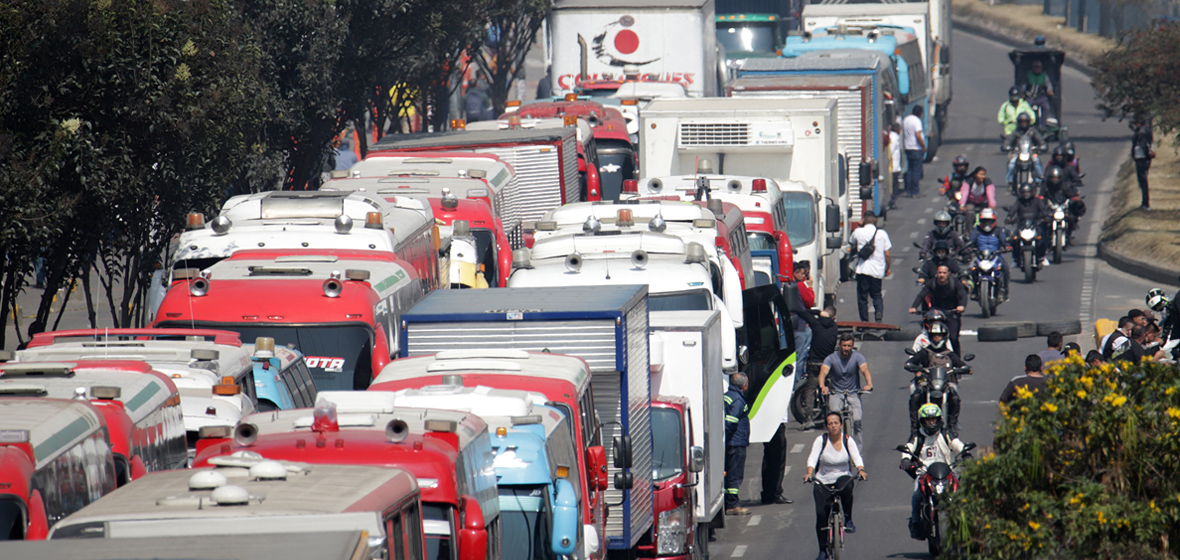 Paro camionero en Colombia 2024 ¿Qué pasará lo económico y lo político?