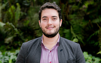 Daniel Martínez Morales, estudiante que recibió la distinción a la Responsabilidad Social Universitaria, en la ceremonia de grados 2017-2.