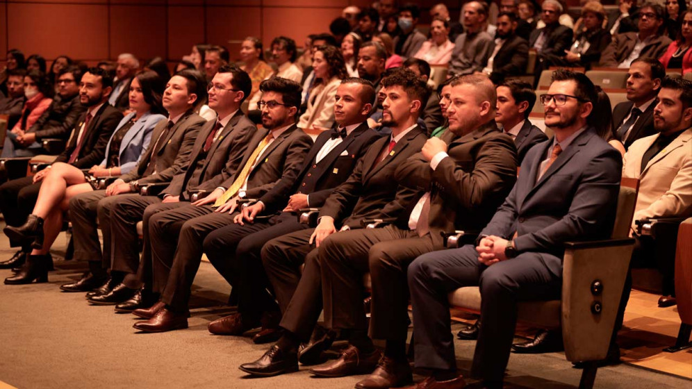Ceremonia de grados de la primera maestría 100 % virtual de la Universidad de los Andes, en Ingeniería de Software (MISO)
