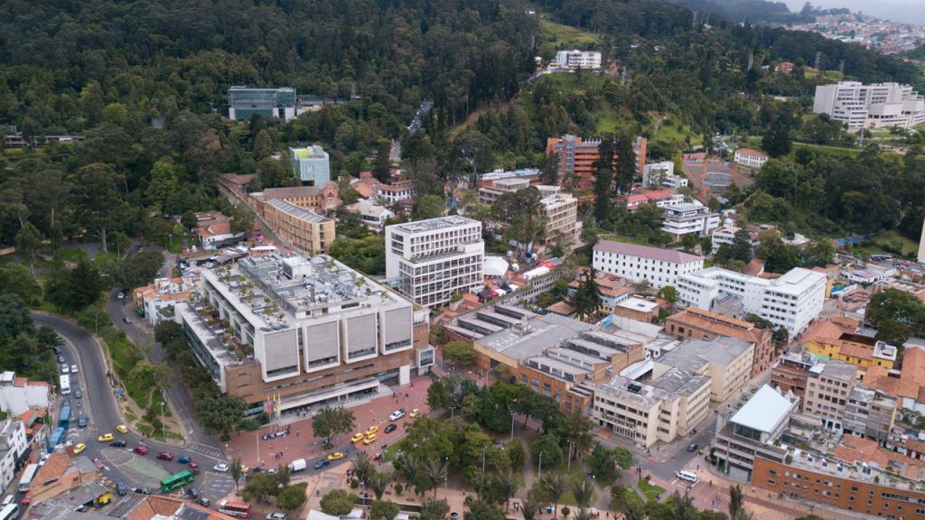 Imagen aérea del campus dela Universidad de los Andes