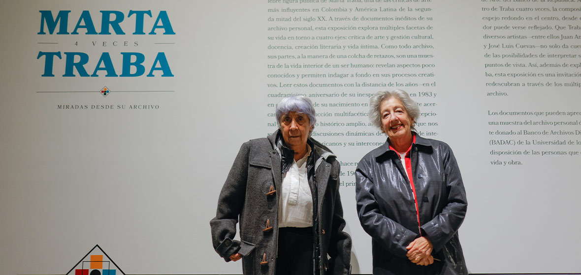 Amalia Iriarte y Camila Loboguerrero en la exposición en honor a Marta Traba