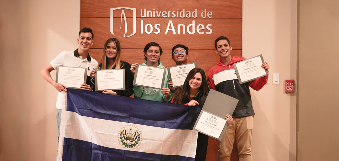 Estudiante de cursos de la Universidad de los Andes