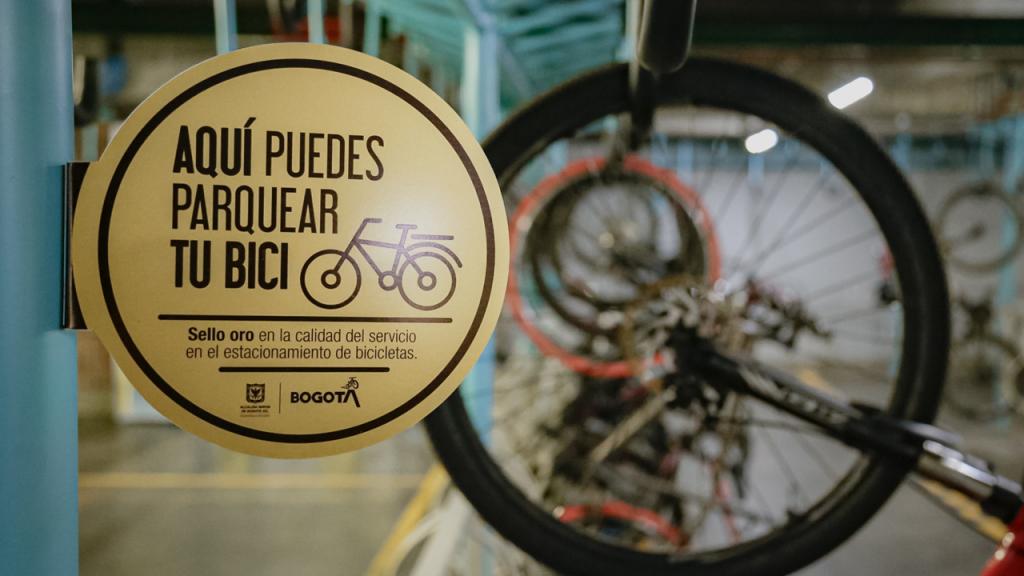 Biciparqueadero de la Universidad de Los Andes 