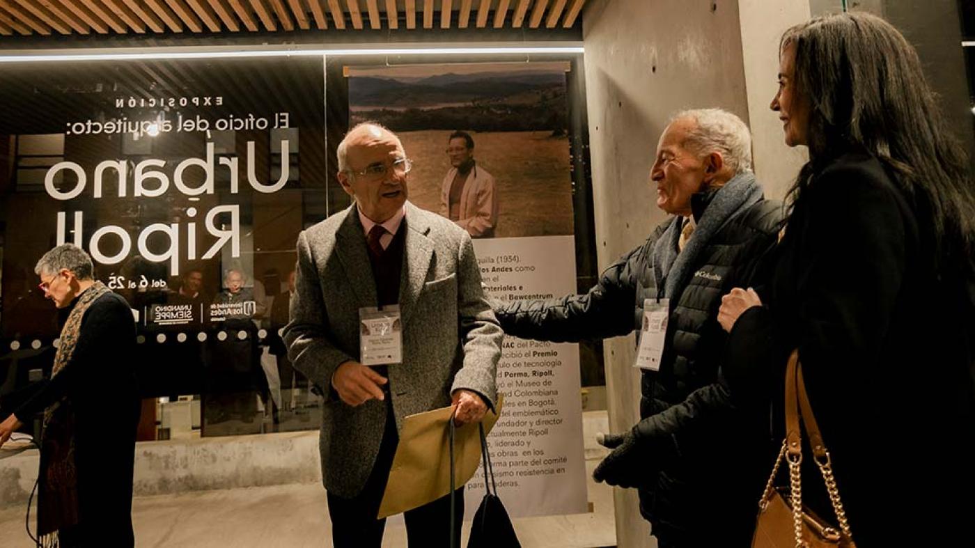 Al evento, realizado en el Centro del Japón, acudieron 25 egresados de varias facultades