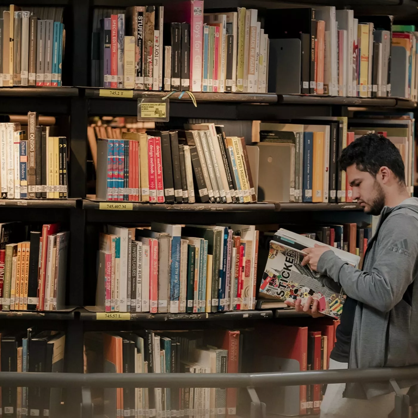 Biblioteca abierta Uniandes